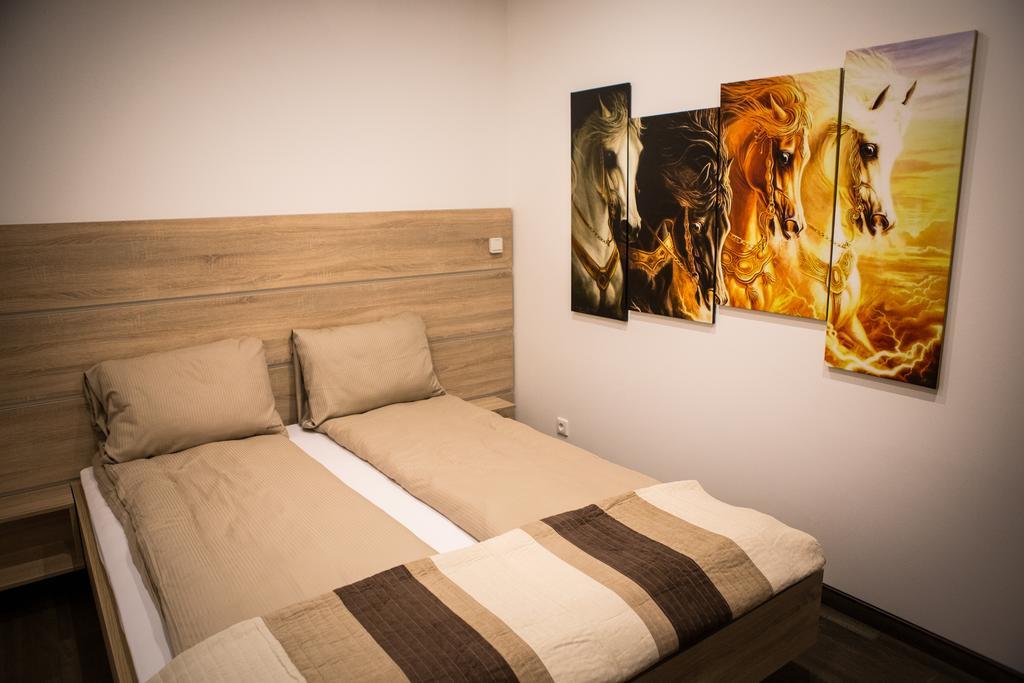 Relax Apartmanház Mórahalom Exterior foto